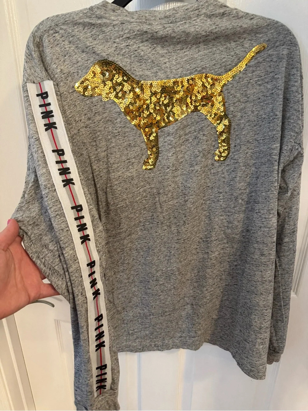 PINK Victoria's Secret Heather Gray Long Sleeve Tee with Gold Dog Emblem - Picture 6 of 6